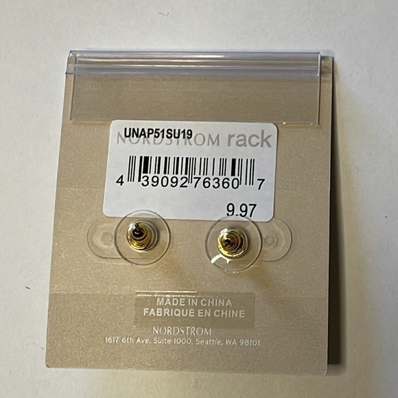 NWT 14th & Union Amber Tone Jewel Stud Earrings - Picture 4 of 4